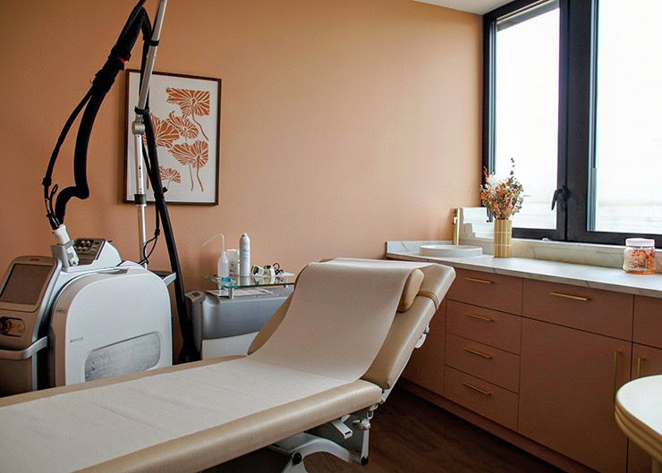 amenagement espace consultation centre de dermatologie angers par Spatio